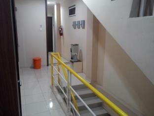 Kantos Guest House Jakarta Buitenkant foto